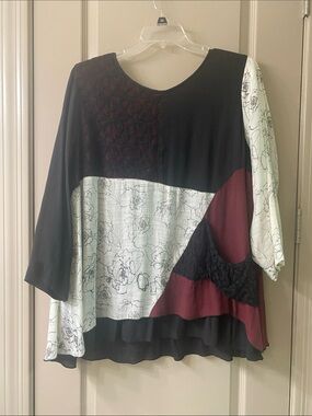 Ali Miles Black, Burgundy and Cream Patchwork Floral Tunic